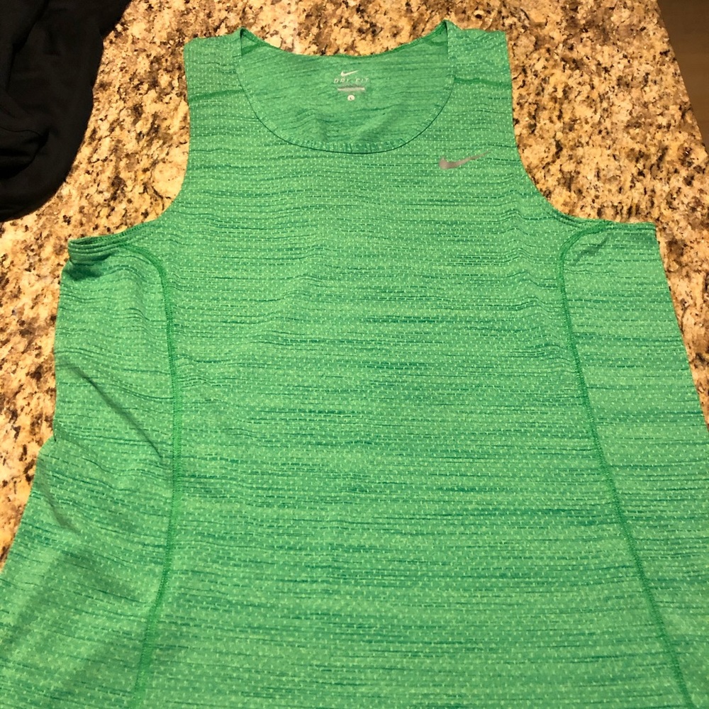 Nike tank